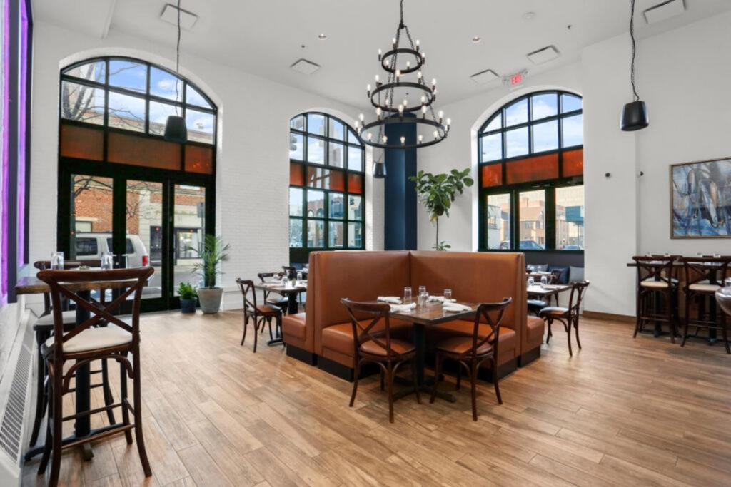 Hotel Courtyard By Marriott Stamford Downtown Esterno foto