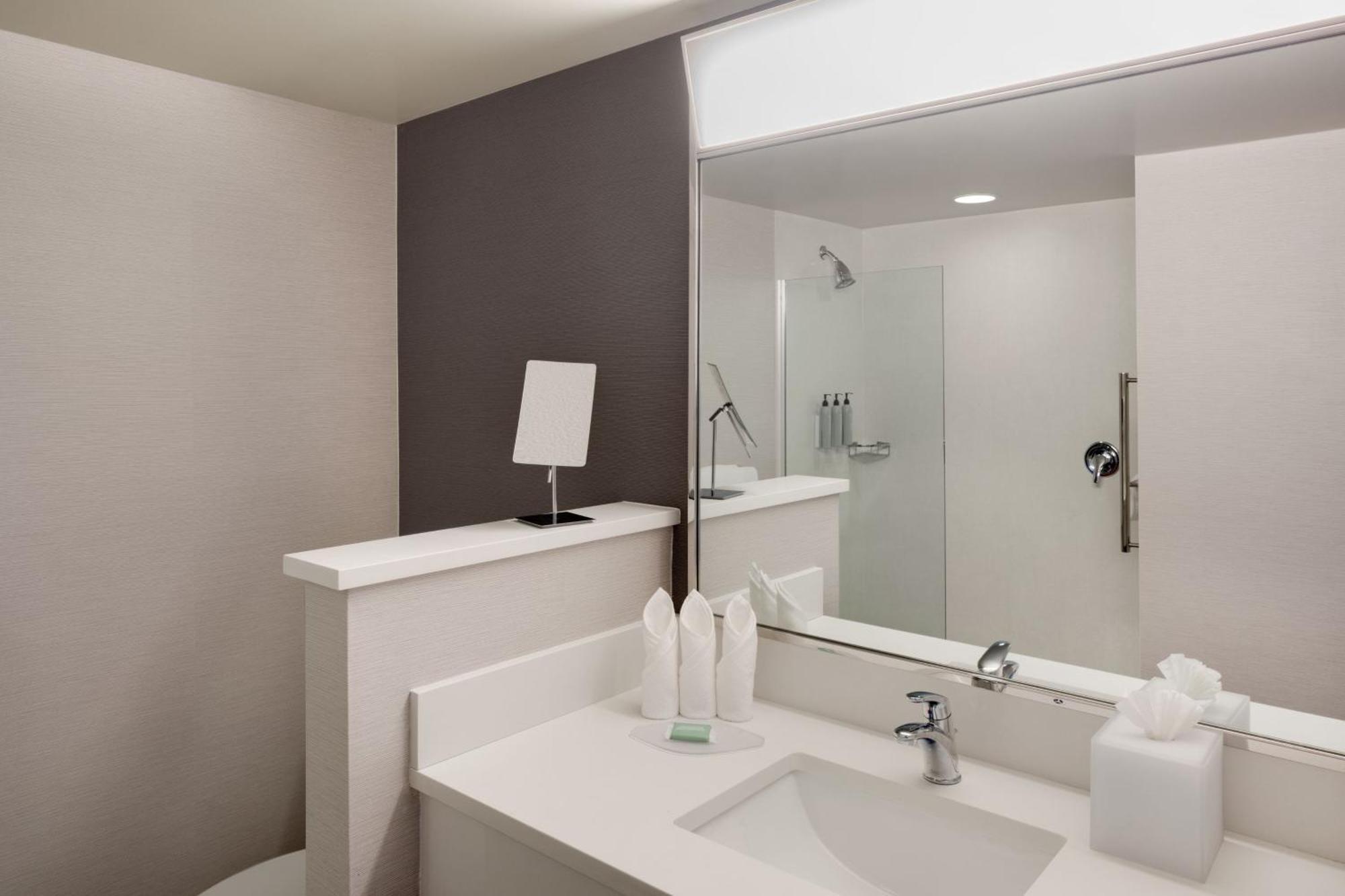 Hotel Courtyard By Marriott Stamford Downtown Esterno foto