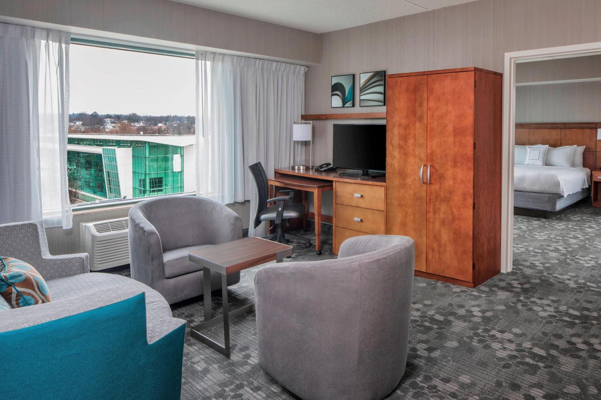 Hotel Courtyard By Marriott Stamford Downtown Esterno foto