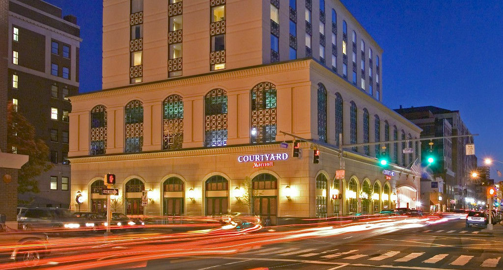 Hotel Courtyard By Marriott Stamford Downtown Esterno foto